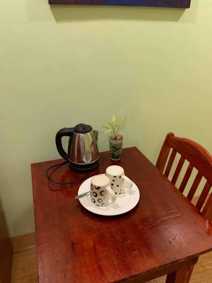 J & C Guesthouse Моалбоал Екстериор снимка